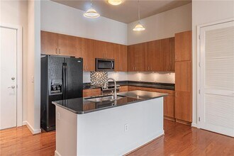 711 Cosmopolitan Dr NE in Atlanta, GA - Building Photo - Building Photo