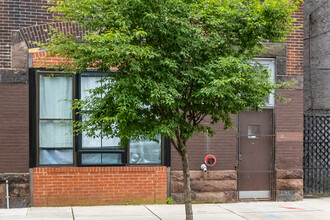 Firehouse Lofts in Camden, NJ - Foto de edificio - Building Photo