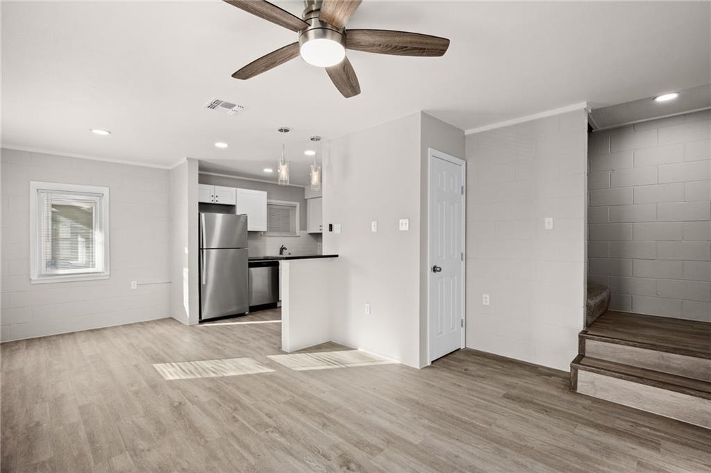 2612 Rogers Ave-Unit -B in Austin, TX - Building Photo