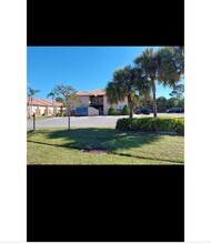2412 SE Garden Terrace in Port St. Lucie, FL - Building Photo - Building Photo