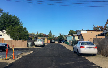 Shady Rest Mobile Home Park in Stockton, CA - Building Photo - Building Photo