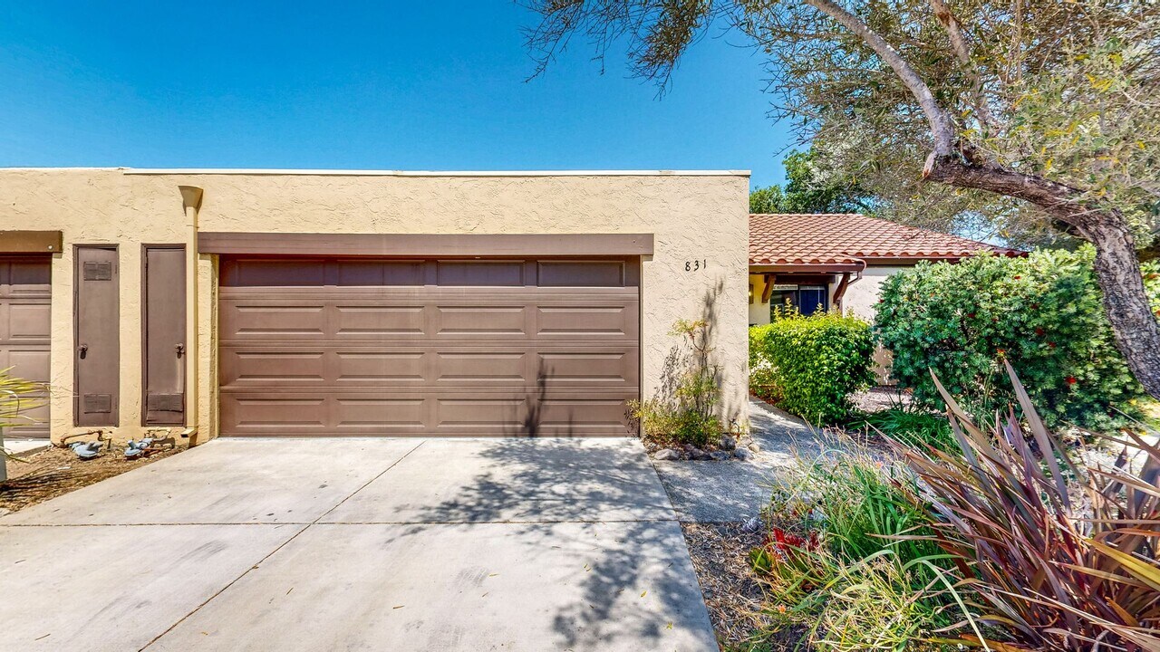 831 Shady Oak Dr in Santa Rosa, CA - Building Photo