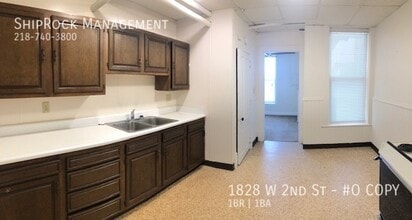 1828 W 2nd St in Duluth, MN - Building Photo - Building Photo