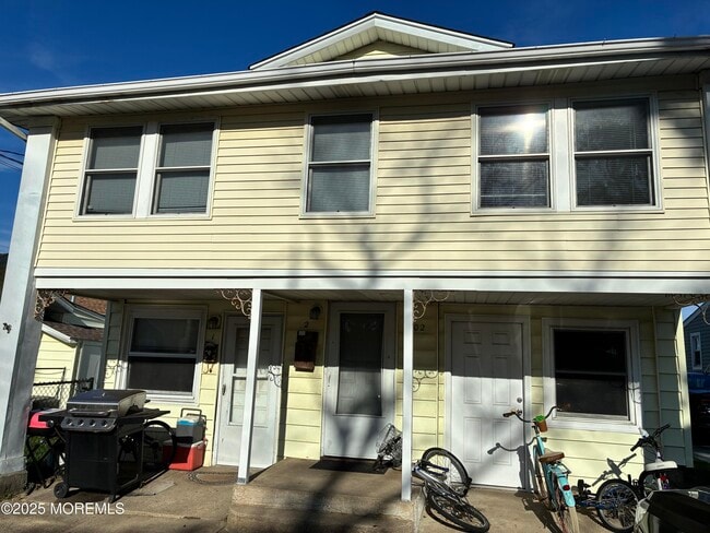 property at 1802 Pine Terrace