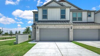 2725 Woodall Dr, Unit 2201 in Cedar Park, TX - Building Photo