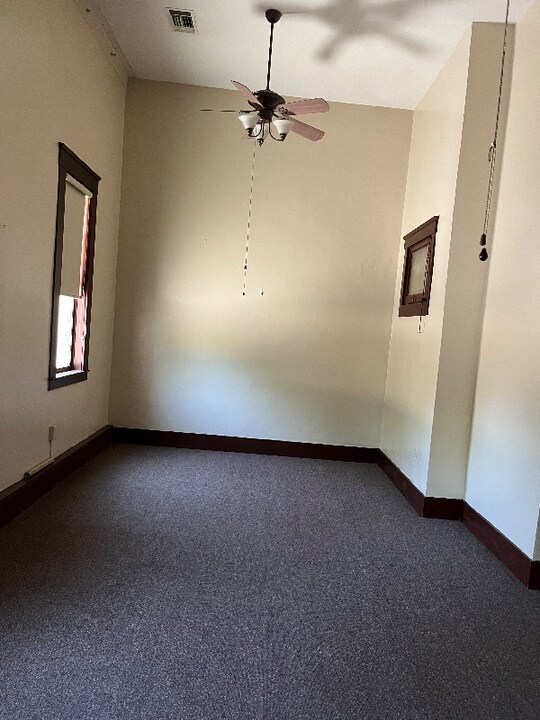 309 Heinlen St in Lemoore, CA - Building Photo