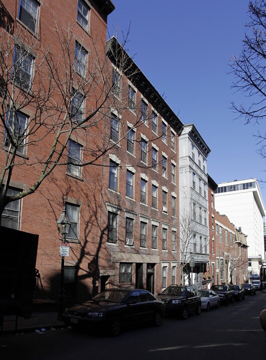 17 Irving St in Boston, MA - Foto de edificio