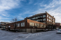 2929 McGee Trfy in Kansas City, MO - Foto de edificio - Building Photo