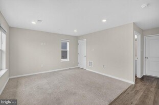 562 Union St in Frederick, MD - Building Photo