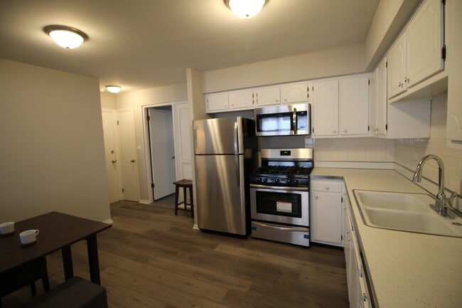 4812 N Hermitage Ave, Unit 3C in Chicago, IL - Building Photo - Building Photo