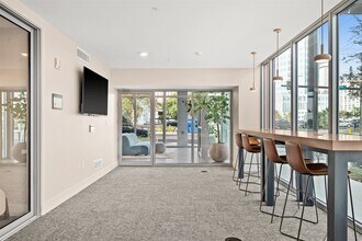 The Residences at 801 East Whiting Street in Tampa, FL - Foto de edificio - Building Photo