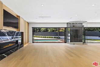 1745 San Ysidro Dr in Beverly Hills, CA - Building Photo - Building Photo