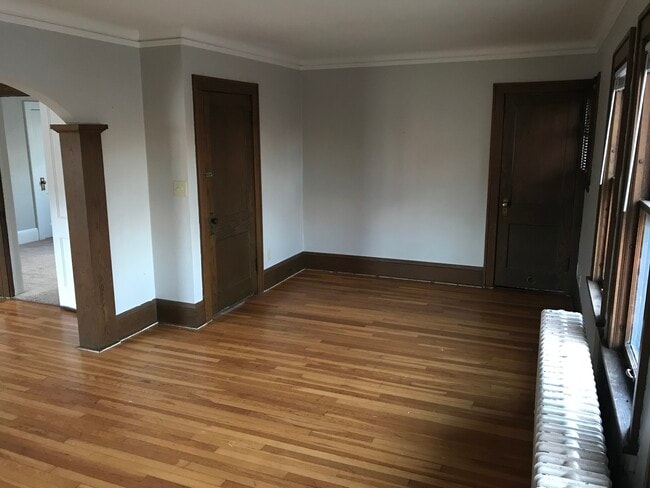 2104 Hartford Ave, Unit Highland Park Duplex in St. Paul, MN - Building Photo - Building Photo