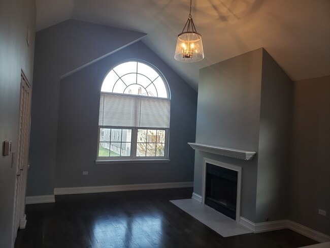1218 S 57th Ave, Unit 2 in Cicero, IL - Building Photo - Building Photo