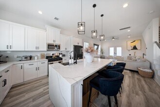 1102 Paul Quinn St in Houston, TX - Building Photo - Building Photo