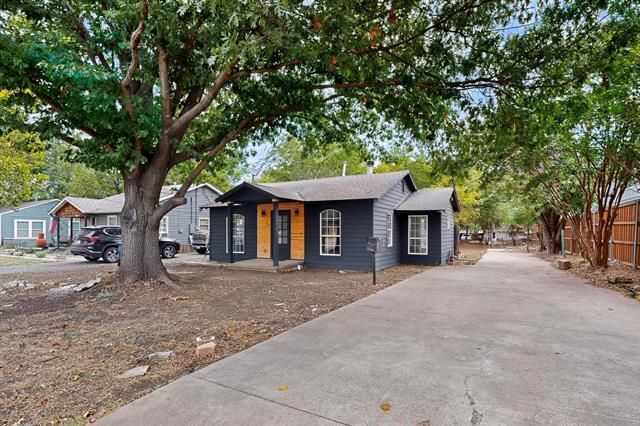 1404 N Bradley St in McKinney, TX - Building Photo - Building Photo