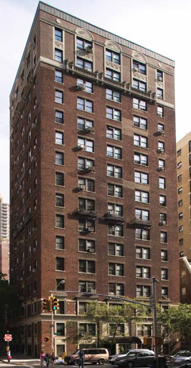 240 West End Ave in New York, NY - Building Photo - Building Photo