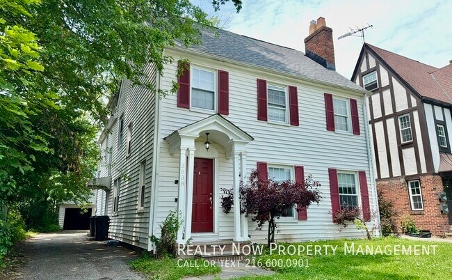 3638 Glencairn Rd in Shaker Heights, OH - Building Photo - Building Photo