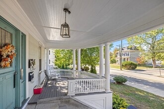 48 Warren Ave in Woburn, MA - Building Photo - Building Photo