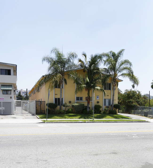 436 S Commonwealth Ave in Los Angeles, CA - Foto de edificio - Building Photo