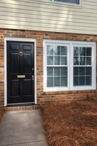 2810 Pelham Pl in Winston-Salem, NC - Building Photo