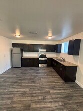 457 E 30th St in Los Angeles, CA - Foto de edificio - Building Photo