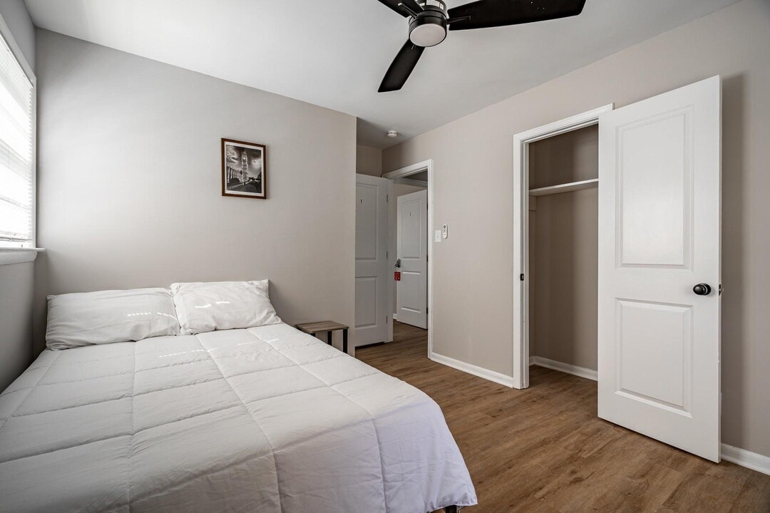 375 Dollar Mill Rd SW in Atlanta, GA - Foto de edificio