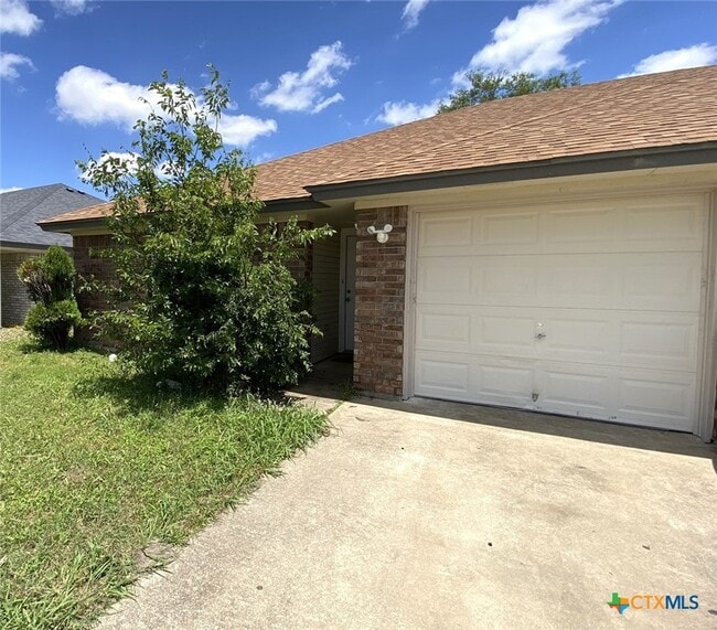 3210 Toledo Dr in Killeen, TX - Building Photo - Building Photo