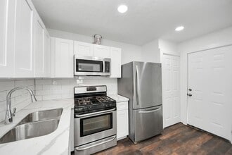 5911 Easter St in Houston, TX - Building Photo - Building Photo