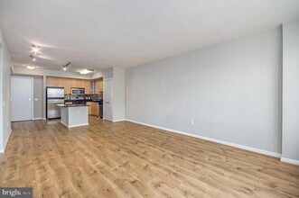 440 L St NW, Unit 906 in Washington, DC - Building Photo - Building Photo