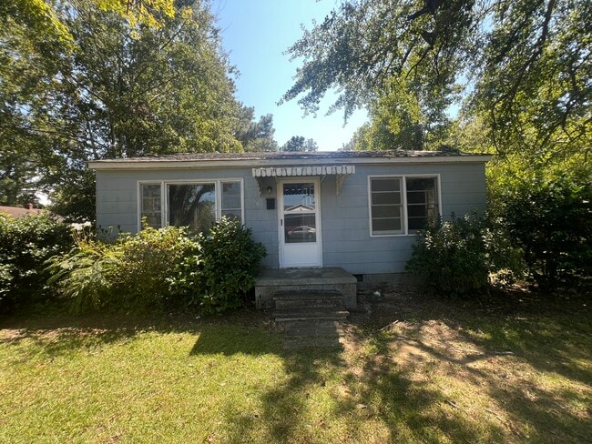 property at 609 Jackson Ln