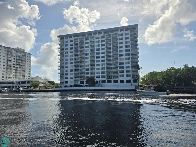 1401 N Riverside Dr in Pompano Beach, FL - Building Photo