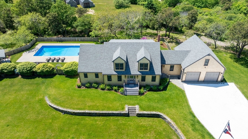 8 Burnt Swamp Ln in Nantucket, MA - Foto de edificio