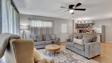 103 Puttman St in Hot Springs, AR - Building Photo - Building Photo
