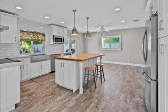 1485 NE 57th St in Fort Lauderdale, FL - Building Photo - Building Photo