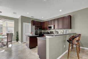 136 Regions Way in Jupiter, FL - Building Photo