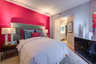 URBANLUX FLEUR PREMIUM in Los Angeles, CA - Building Photo - Building Photo