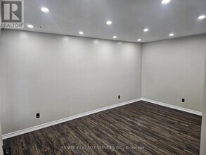 66 Caledon Crescent in Brampton, ON - Building Photo - Building Photo