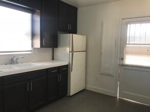 843 N Las Palmas Ave in Los Angeles, CA - Building Photo - Building Photo