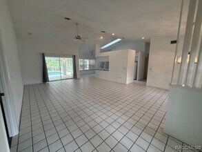 69 Sycamore Cir in Homosassa, FL - Building Photo - Building Photo