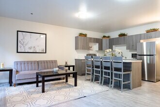 8968 Wonderland Ave in Los Angeles, CA - Building Photo - Building Photo