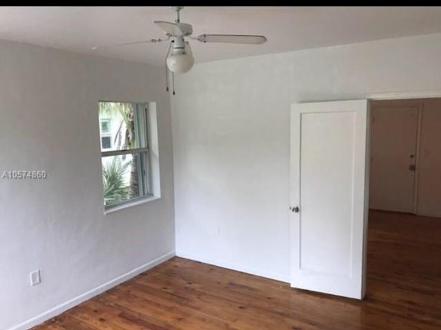 1289 Marseille Dr in Miami, FL - Building Photo - Building Photo
