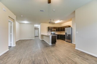 145 James Adkins Dr in Kyle, TX - Building Photo - Building Photo