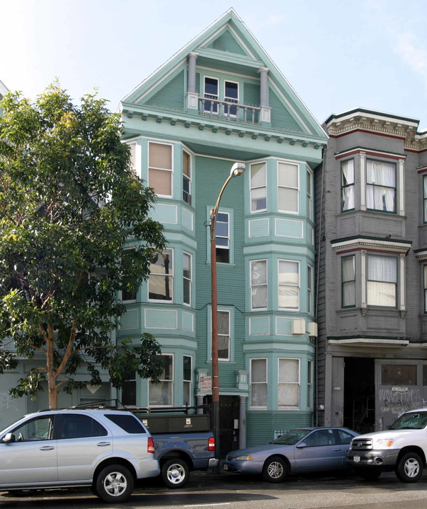 1930-1934 Folsom St in San Francisco, CA - Foto de edificio