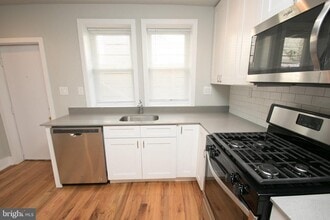 1713 Fernon St in Philadelphia, PA - Building Photo - Building Photo