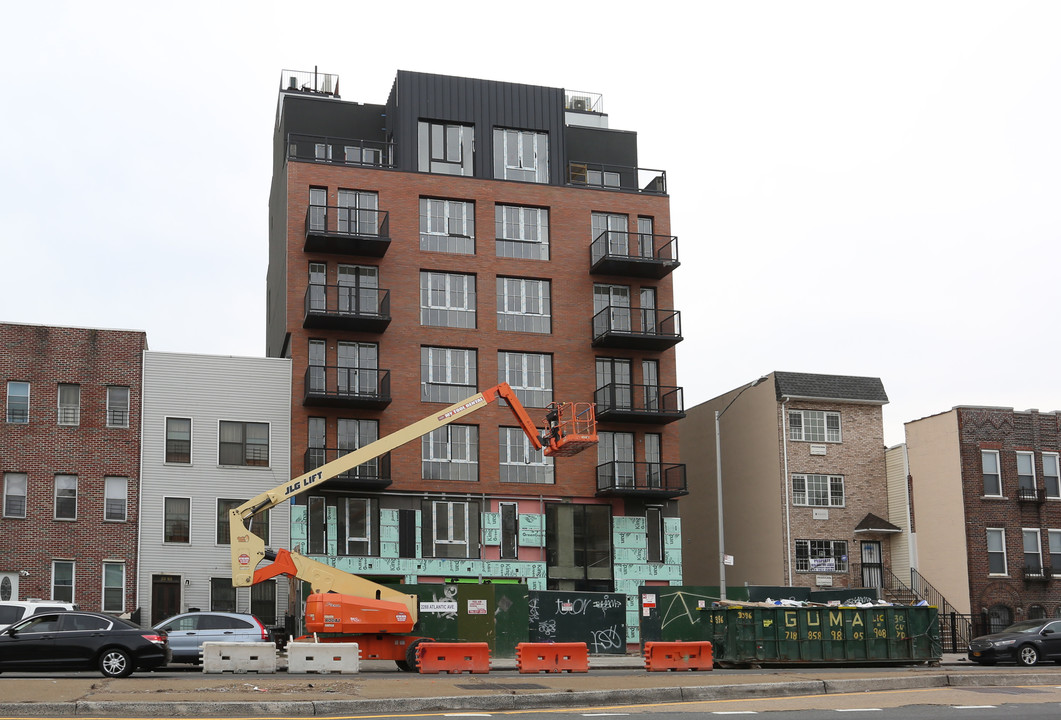 2288 Atlantic Ave in Brooklyn, NY - Building Photo