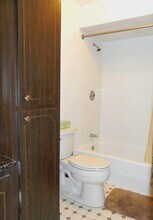 466 Liberty St in Little Ferry, NJ - Building Photo - Building Photo