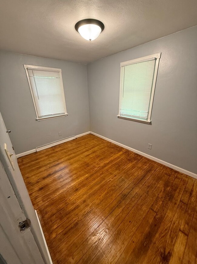 142 S Wesley St in Springfield, IL - Building Photo - Building Photo
