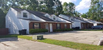 1350 Castelnau Ct in Tallahassee, FL - Building Photo