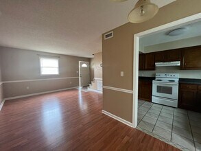 106 Hillbilly Private Dr-Unit -Unit #3 in Bristol, TN - Building Photo - Building Photo